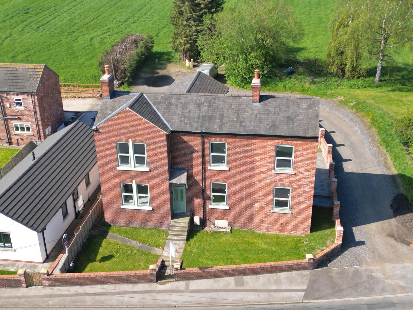 New Road, Old Snydale, Pontefract, WF7 6HB